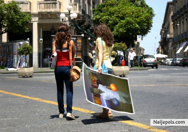  - click for next photo