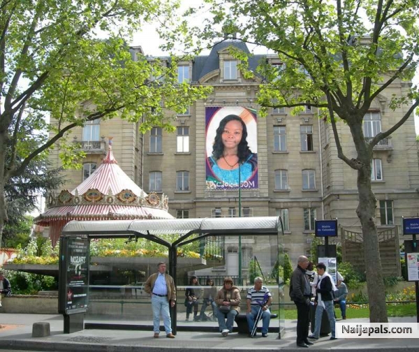  - click for next photo