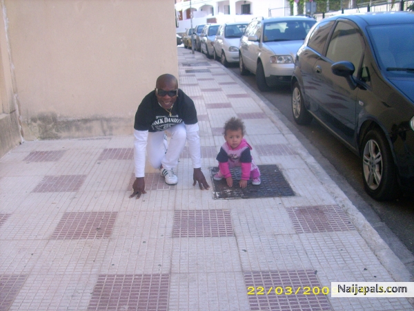  - click for next photo