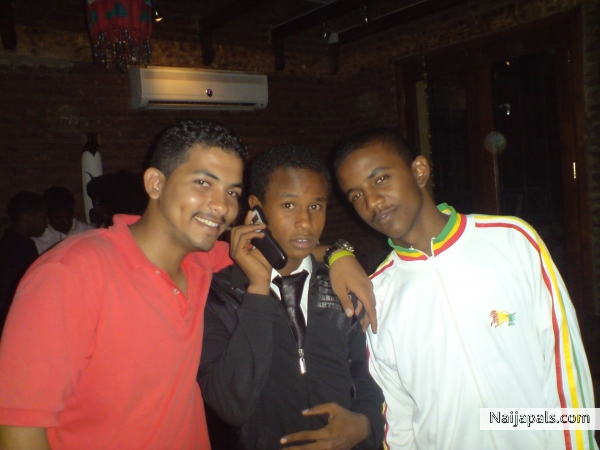 boga & friend - click for next photo
