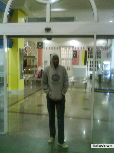  - click for next photo
