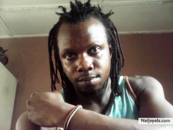A RUDEBOI ENTERTAINER! - click for next photo