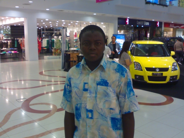  - click for next photo