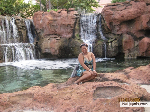 This is Nassau Bahamas, - click for next photo