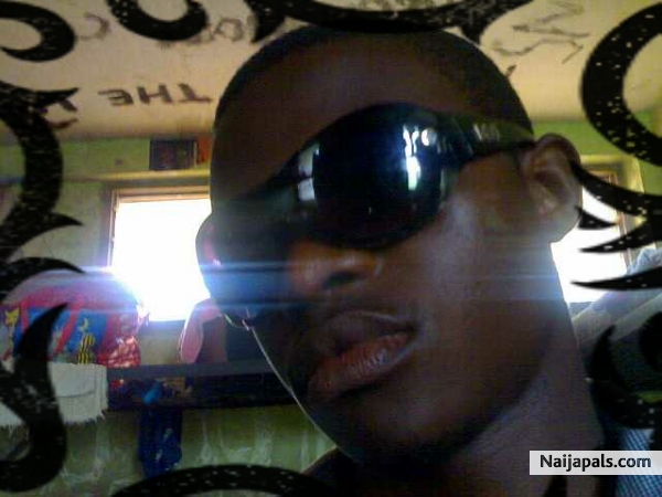 Am on ma own. - click for next photo