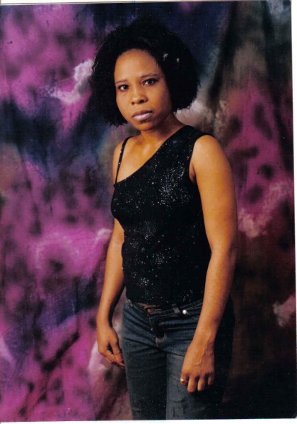 Joybabe - click for next photo
