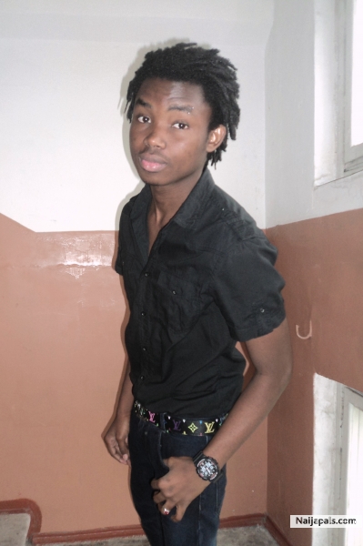  - click for next photo