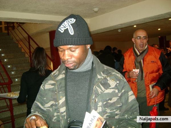 fresh inx set to take over the stage - click for next photo