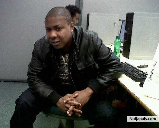  - click for next photo