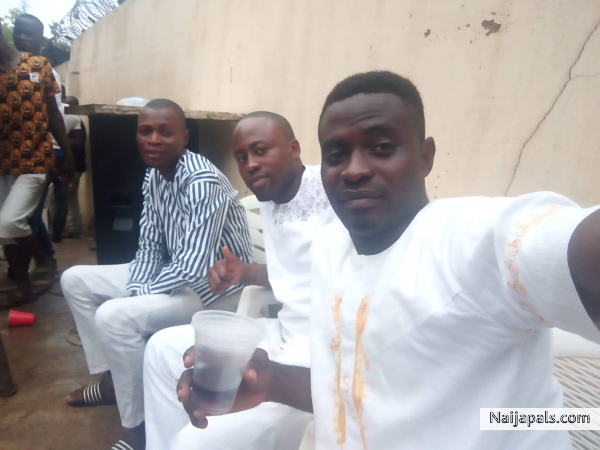 Deji oro friends Likewise fans. - click for next photo