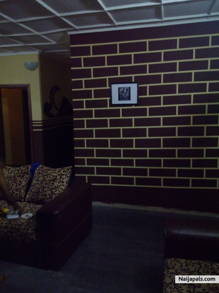 BRICKS WALL DESIGN 08137259945 PIN 28C88015 - click for next photo