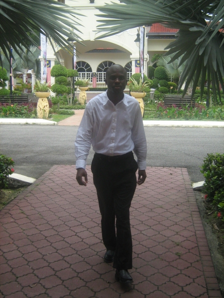  - click for next photo