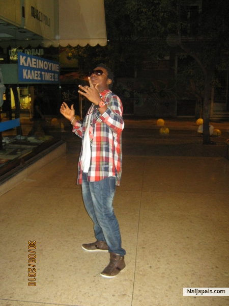 - click for next photo