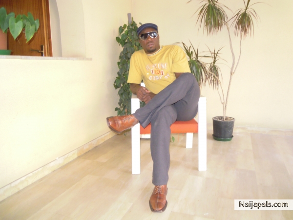 hello to my fellow nigeria - click for next photo