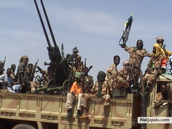 Darfur rebels - click for next photo