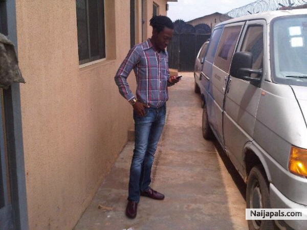  - click for next photo