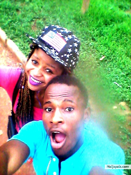 klefjay nd her close frend african beyonce - click for next photo