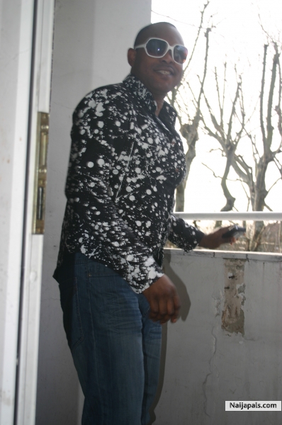  - click for next photo