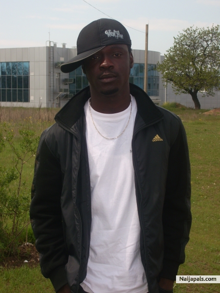  - click for next photo