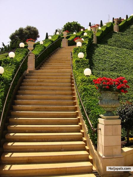 THE WAYS ARE MUCH TO WALK ON BUT HOW ABOUT THE GOOD AND THE BAD WAYS OF LIFE????? - click for next photo