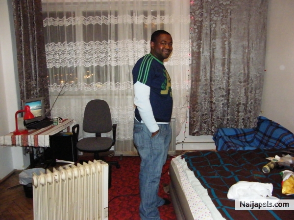  - click for next photo