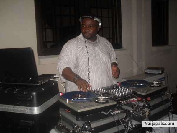 dj bobbi - click for next photo