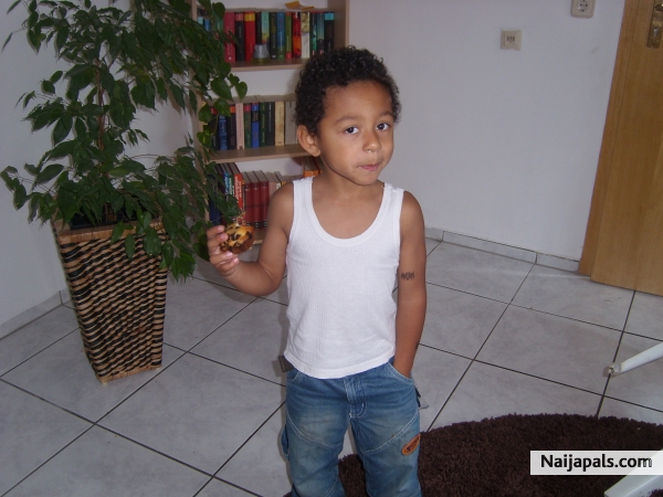 Casmir on his 4th birtday - click for next photo