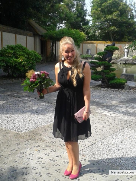  - click for next photo