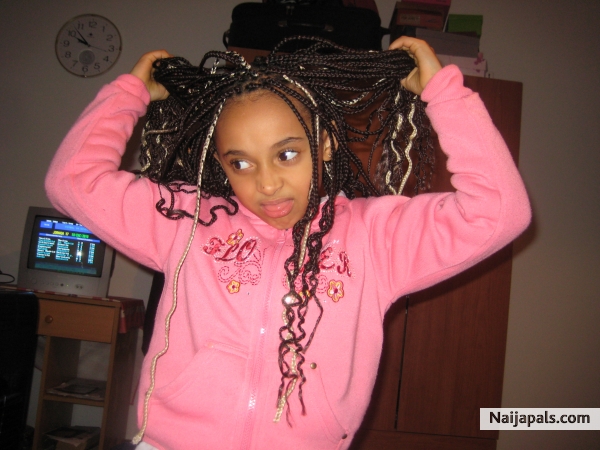 displaying her new hairstyle - click for next photo