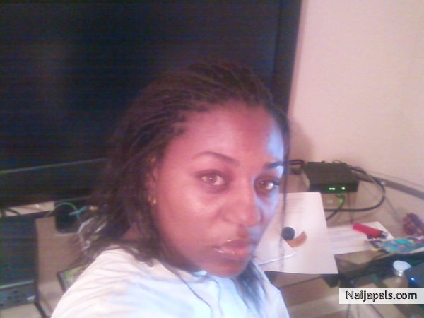 trying to look serious - click for next photo