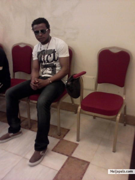  - click for next photo