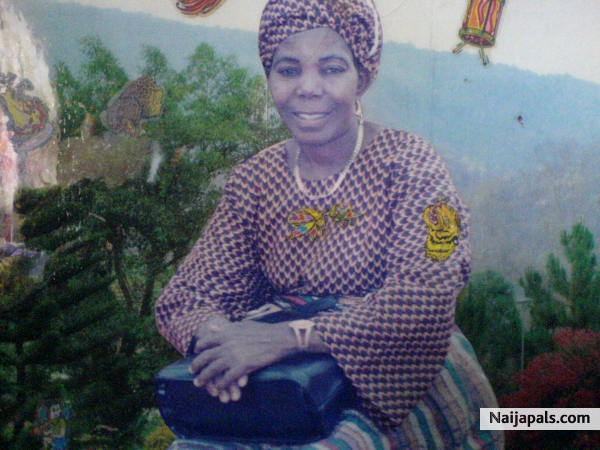 MY LOVELY GRAND MAMA TU - click for next photo