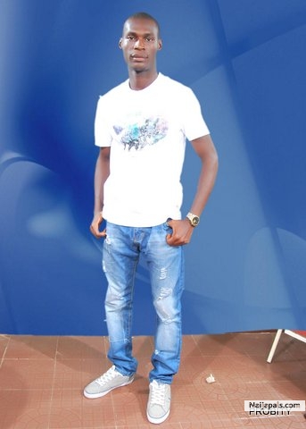  - click for next photo