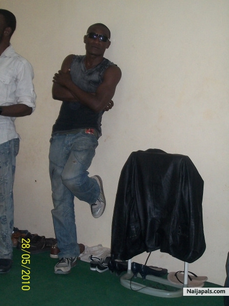  - click for next photo