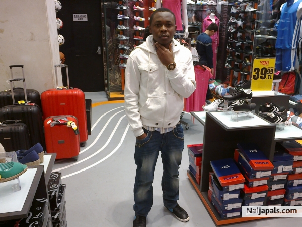  - click for next photo
