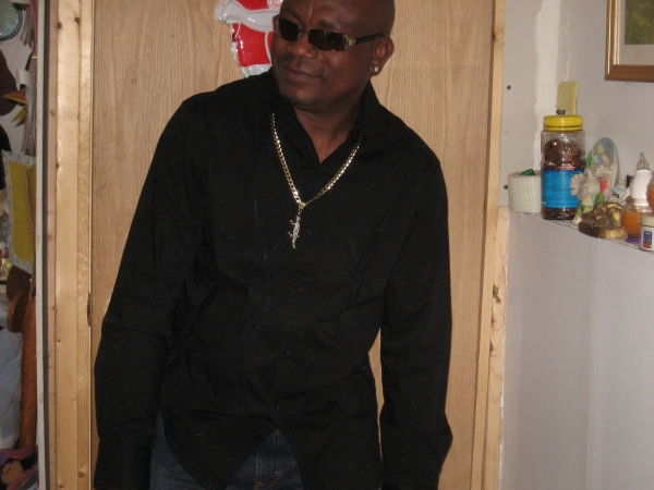  - click for next photo