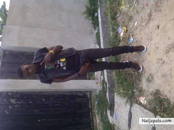  - click for next photo