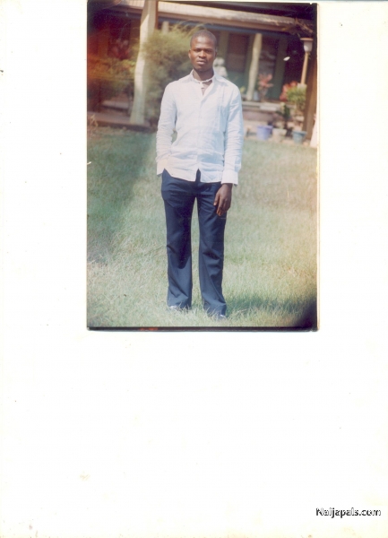  - click for next photo
