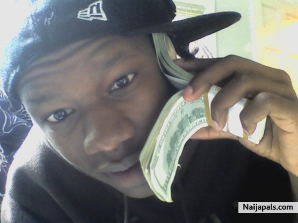 HollA @ me !! - click for next photo