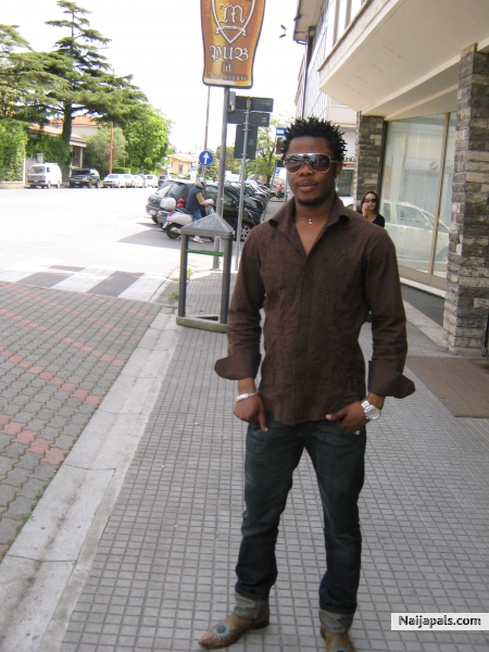  - click for next photo