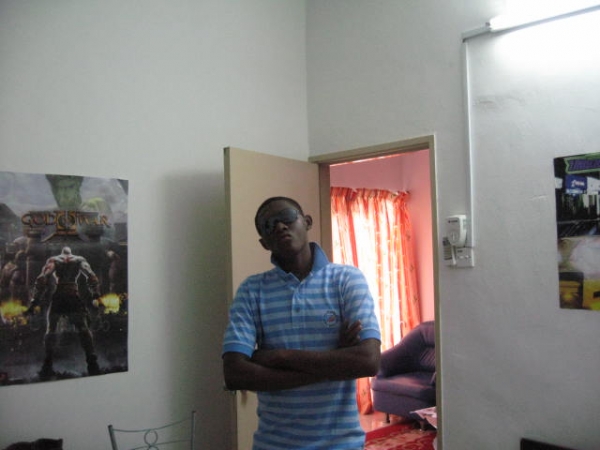  - click for next photo