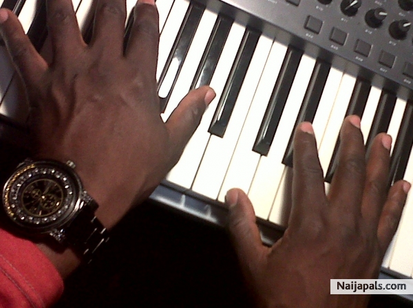 melodic hands - click for next photo