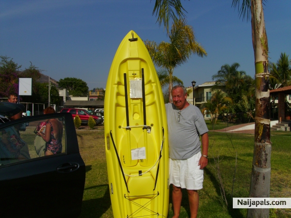Love Kyaking - click for next photo