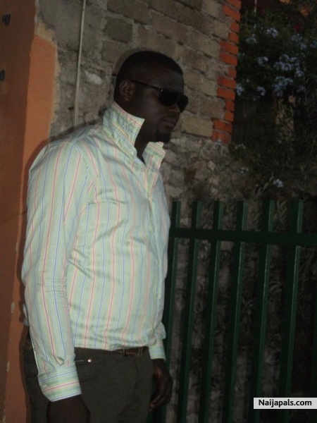  - click for next photo