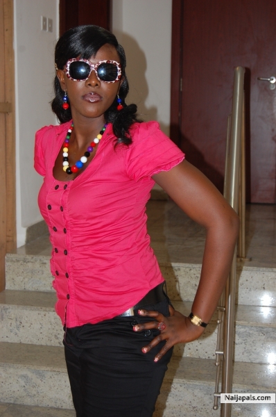  - click for next photo