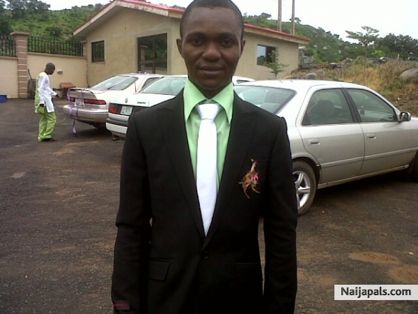  - click for next photo