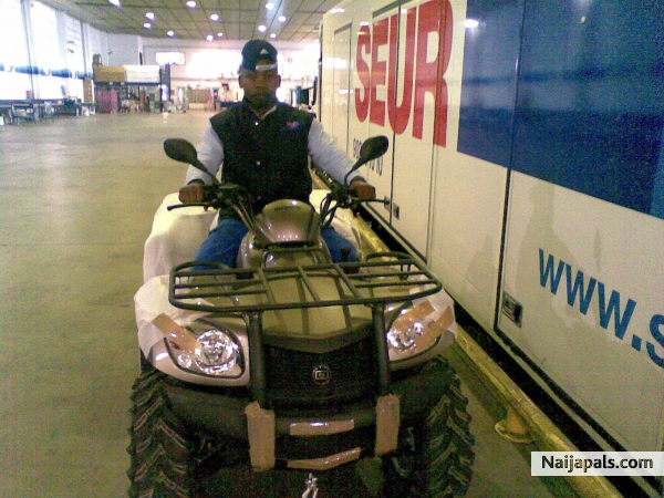 THIS ME IN MY PLACE OF WORK HERE IN SPAIN - click for next photo
