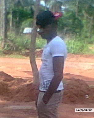  - click for next photo