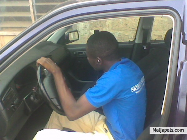  - click for next photo