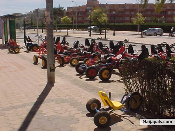 la flota de los cuatriciclos - click for next photo